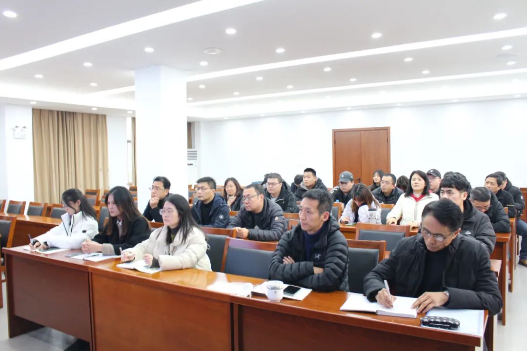 e2ec8829cdc52d6bfef0ee928f36d86c 2.jpg